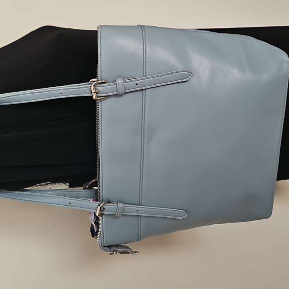 Betsey Johnson Tote Bag. - Picture 8 of 15